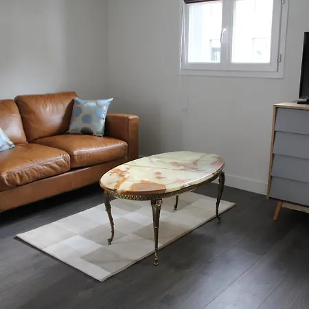 Cosy La Defense Aparthotel Suresnes